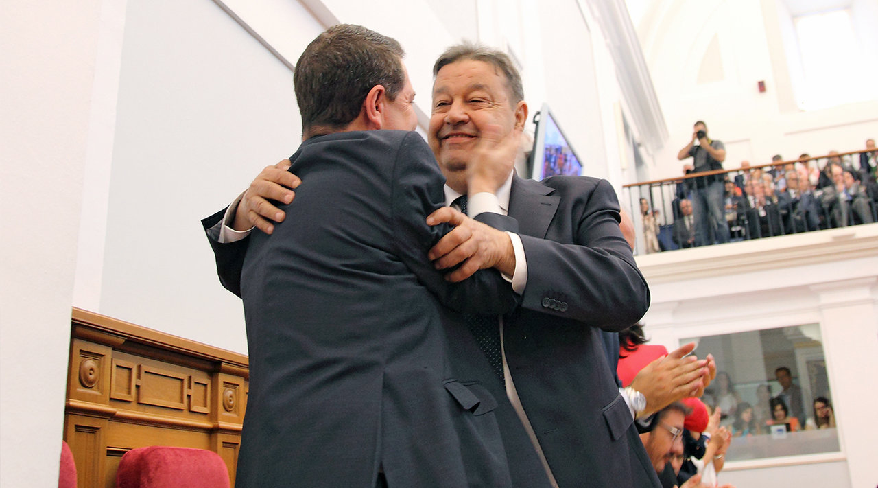 Jesús Fernández Vaquero junto al presidente de Castilla-La Mancha, Emiliano García-Page. ARCHIVO