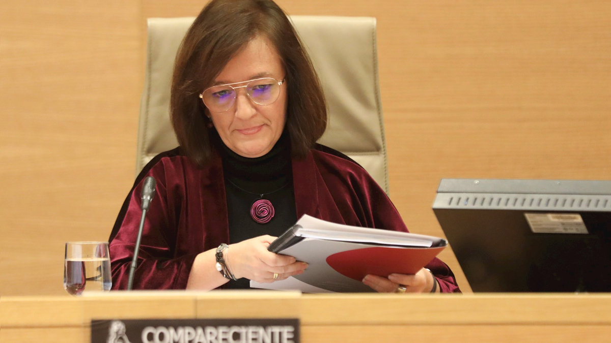 La presidenta de la AIReF, Cristina Herrero, durante una de sus comparecencias en el Congreso. ARCHIVO