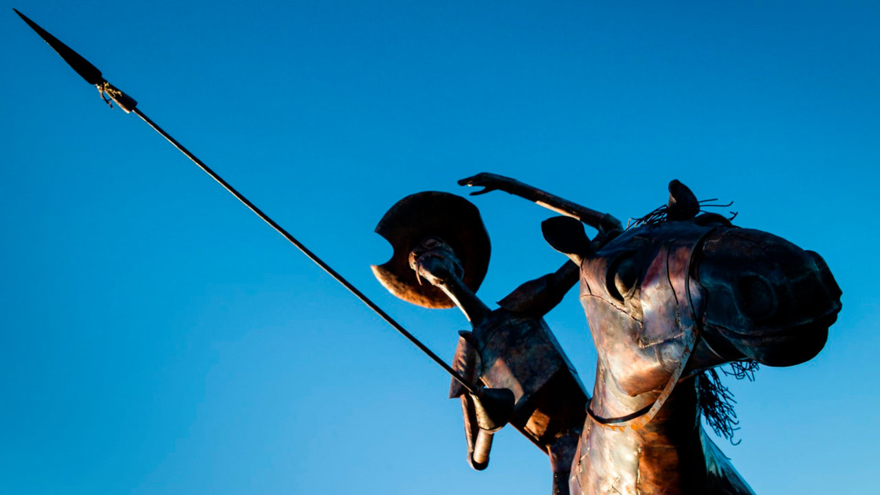 Estatua del Hidalgo de La Mancha a lomos de Rocinante. Foto: ARCHIVO