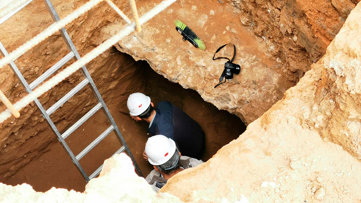 Arqueólogos trabajando en los restos del antiguo anfiteatro romano encontrado en Toledo. PeriódicoCLM