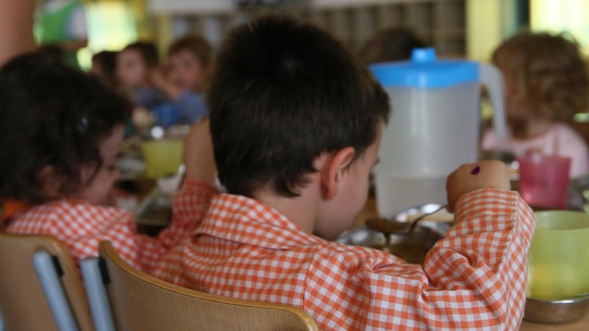 Siete de cada diez alumnos que utilizan los comedores escolares tendrán algún tipo de beca el próximo curso. | FOTO: JCCM