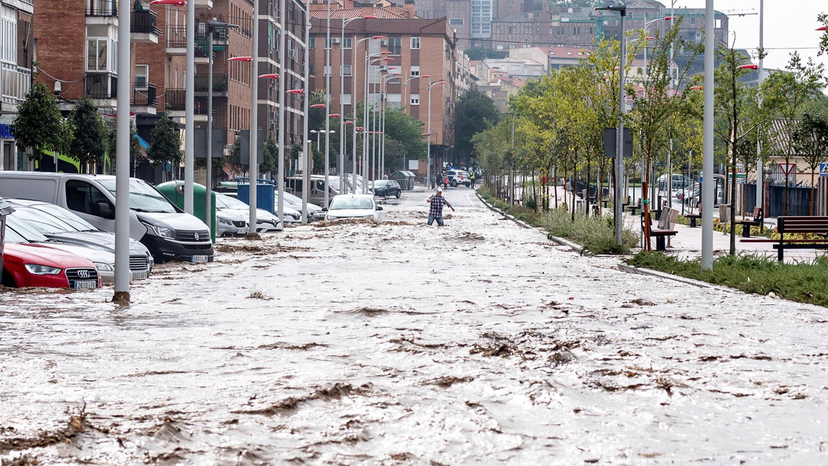 En Toledo, la lluvia ha causado inundaciones que han colapsado parte de la ciudad. Foto: Diario Público