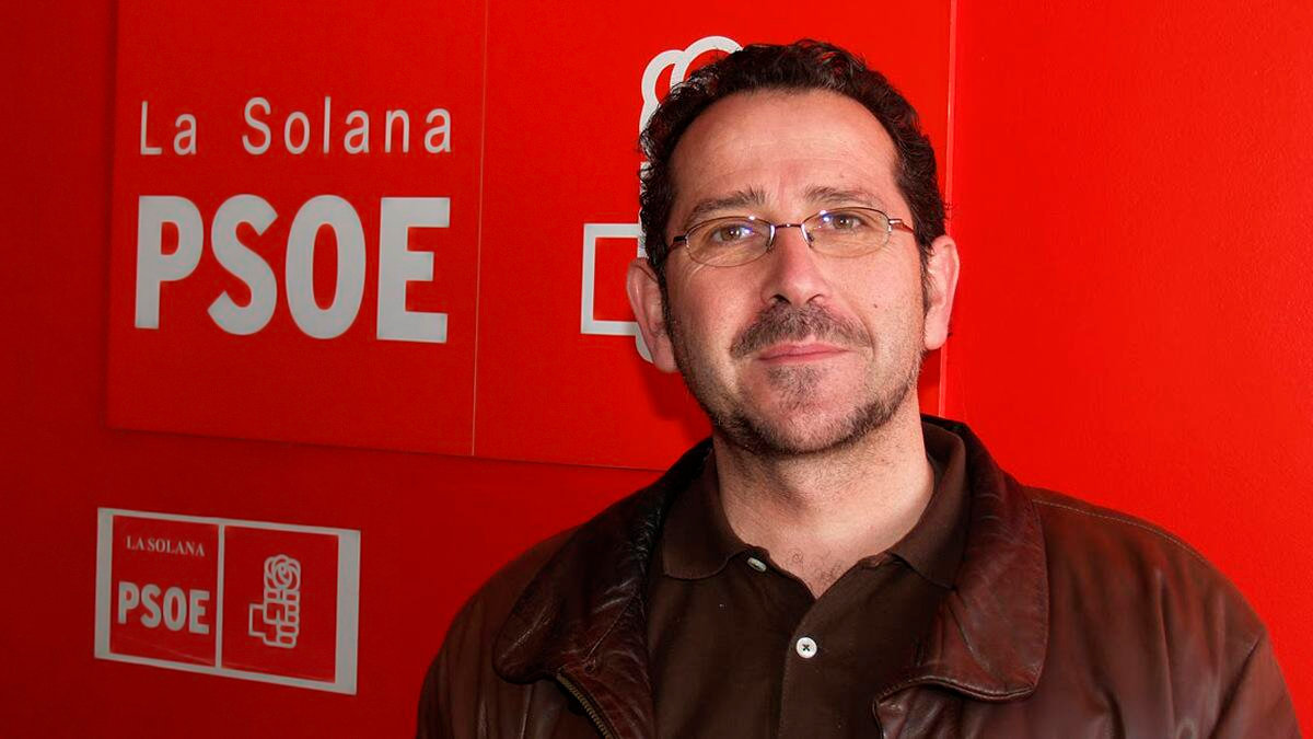 El socialista Luis Díaz-Cacho, hasta ahora alcalde de La Solana (Ciudad Real). ARCHIVO