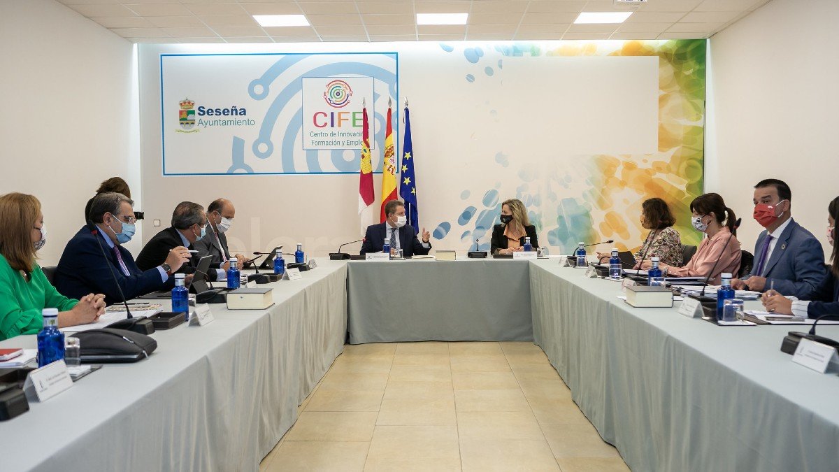 García-Page ha presidido la reunión del Consejo de Gobierno itinerante celebrada en Seseña.