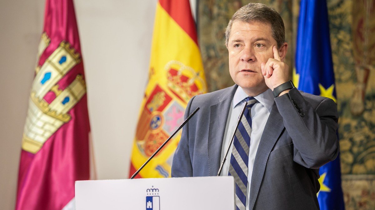 García-Page avanza que en breve la Atención Primaria volverá a la máxima presencialidad. | FOTO: JCCM