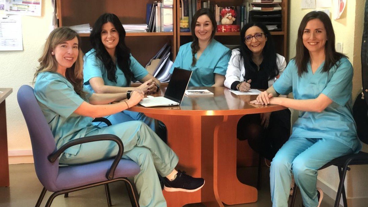 El equipo está coordinado por la doctora Inmaculada Raja y compuesto por tres psicólogas y una trabajadora social. | FOTO: JCCM
