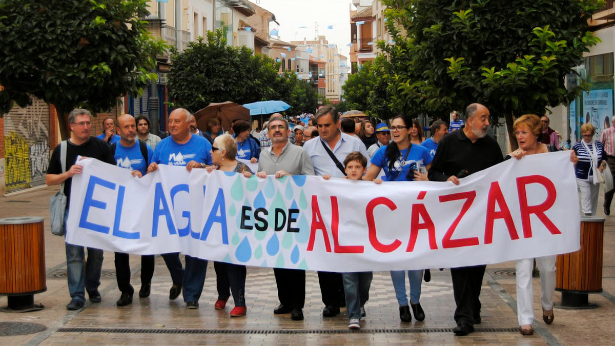 Imagen de una protesta contra la privatización de Aguas de Alcázar. ARCHIVO