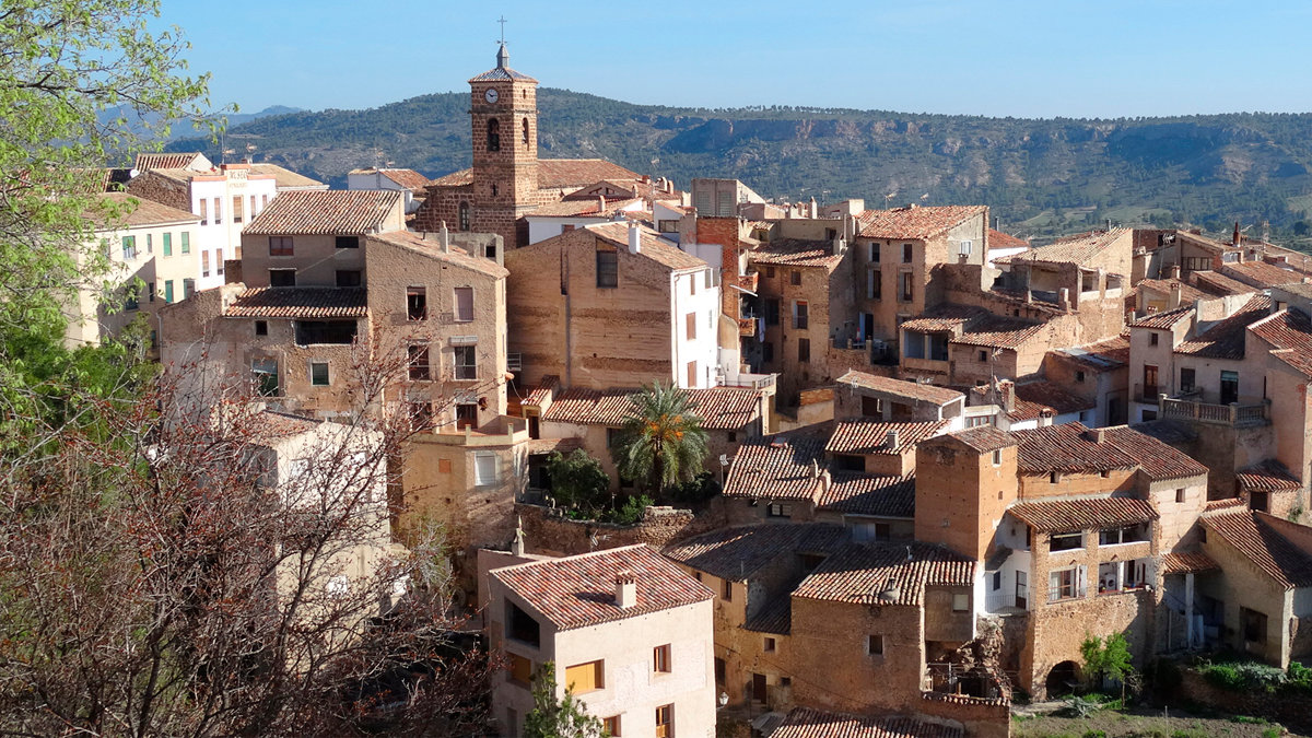 Panorámica de Letur, un pueblo disperso de Albacete con menos de mil habitantes. ARCHIVO