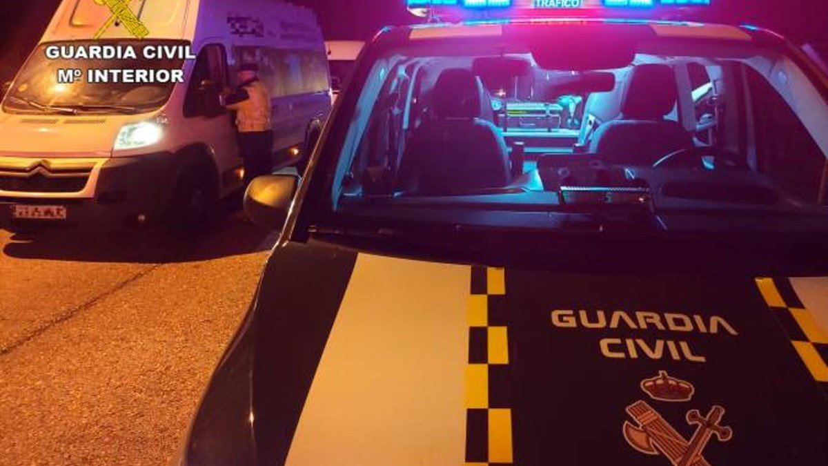 El atropello tenía lugar durante un control de carreteras de la Guardia Civil. | ARCHIVO