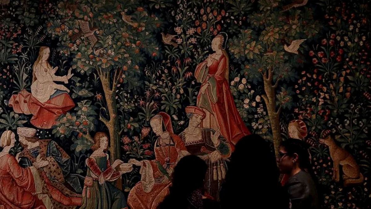 Imagen de archivo del tapiz medieval «Escenas Galantes». —  LEONARDO MUÑOZ / EFE