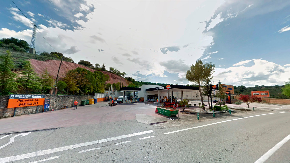 Estación de servicio de Mondéjar donde se ha producido el fatídico accidente.— GOOGLE MAPS