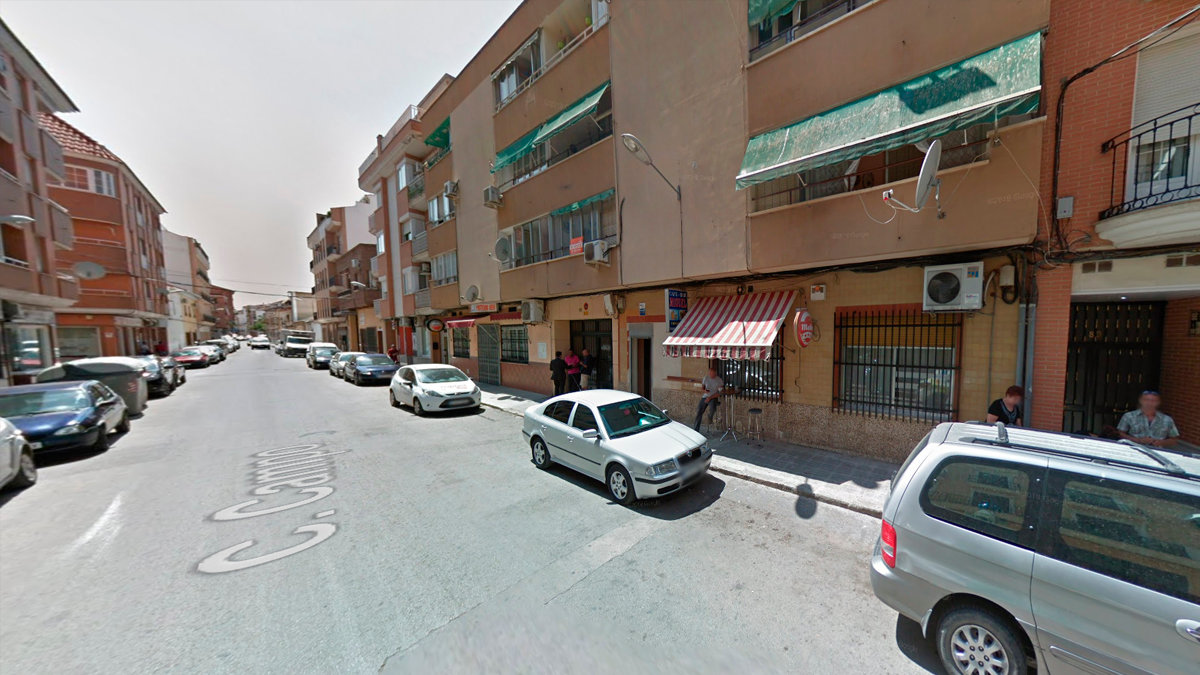 Bares de la calle Campo de Tomelloso, vía donde se ha producido la agresión. — GOOGLE MAPS