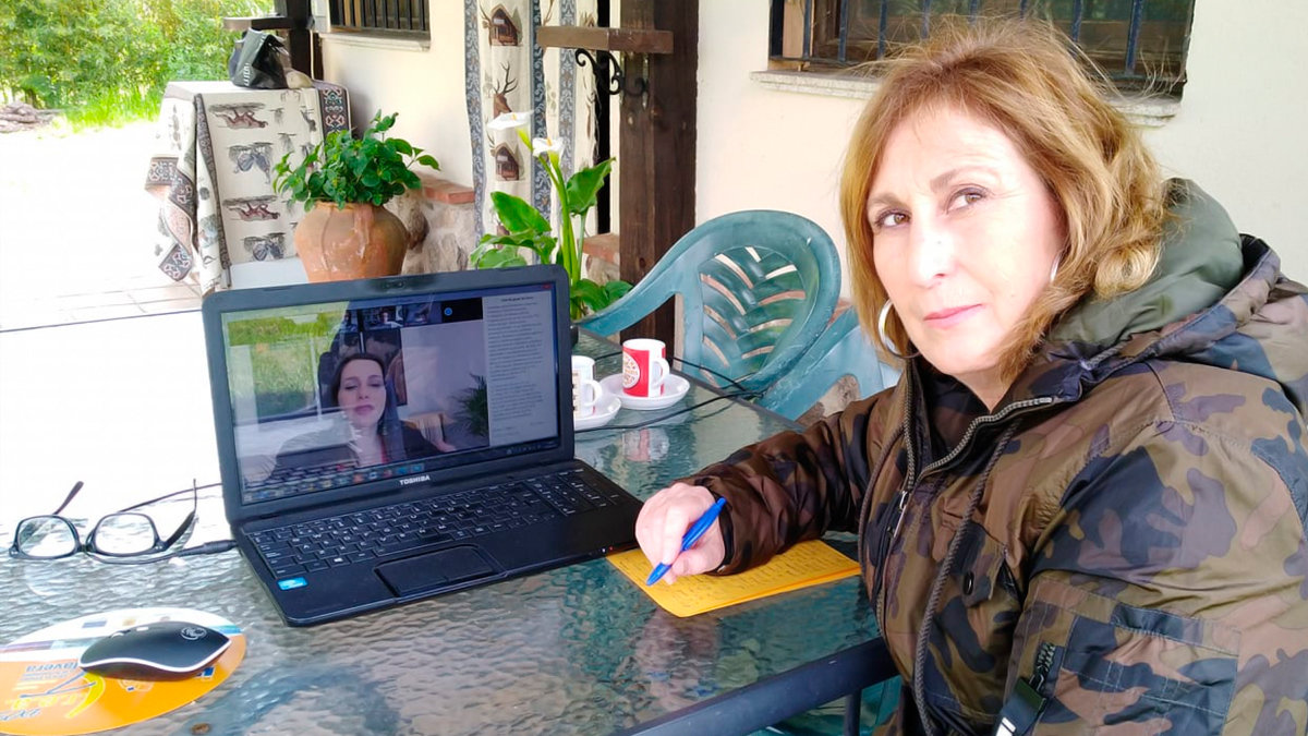 La hasta ahora coordinadora de Cs en Talavera y su comarca, Beatriz Illescas, en una reunión telemática con la líder nacional de la formación, Inés Arrimadas. — ARCHIVO