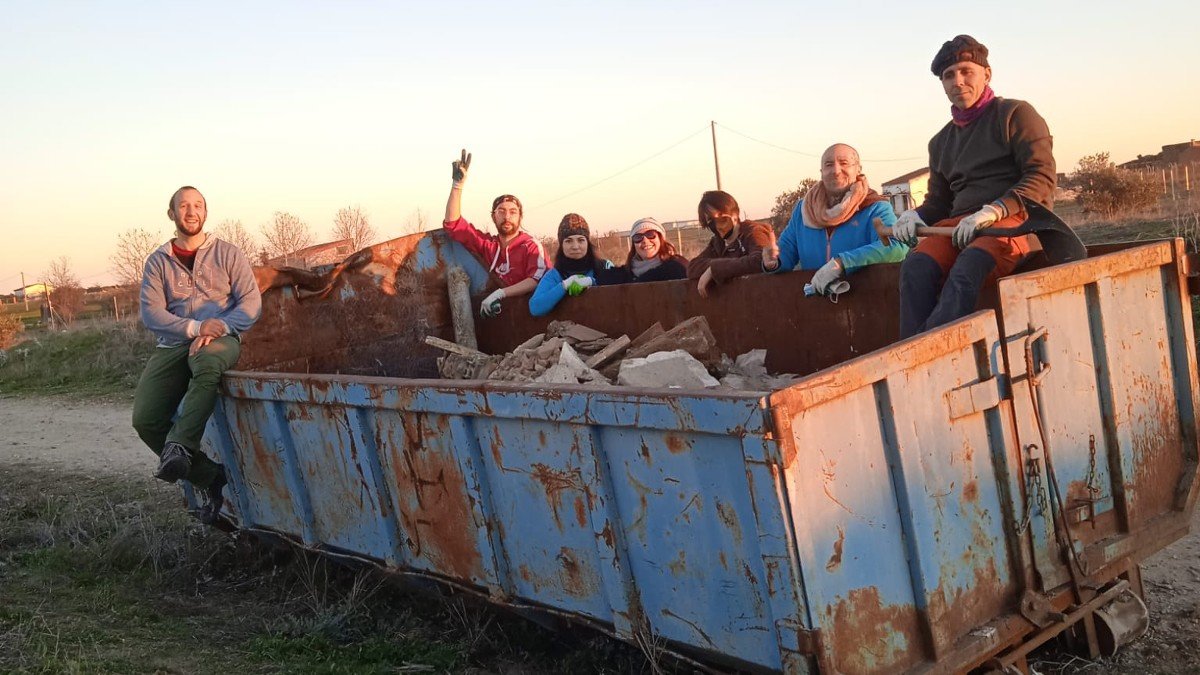Durante dos días los voluntarios han conseguido retirar una gran cantidad de residuos de este paraje.