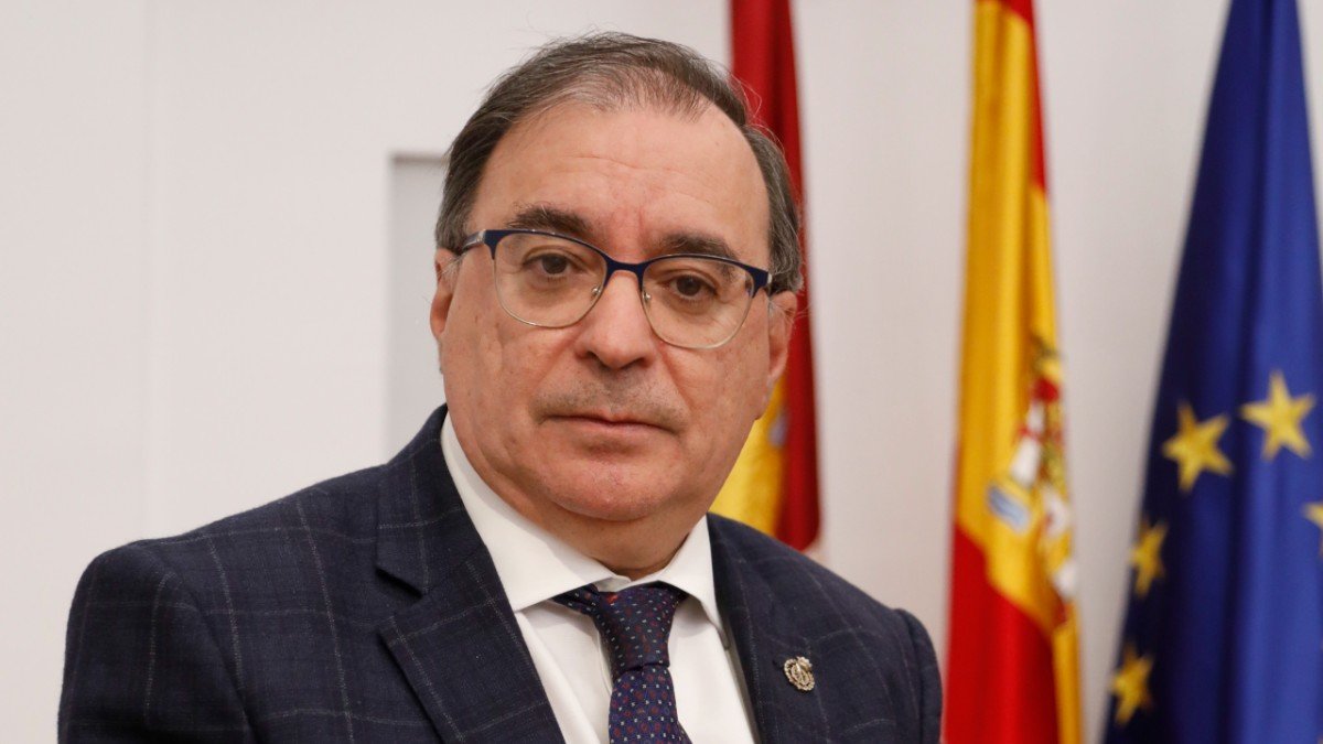 Fernando Mora es presidente del Grupo Parlamentario Socialista en las Cortes de Castilla-La Mancha.