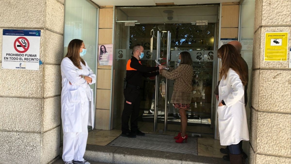 El pasado 5 de diciembre el Virgen de la Salud cerraba oficialmente sus puertas, aunque en estos meses han seguido allí funcionando los laboratorios.