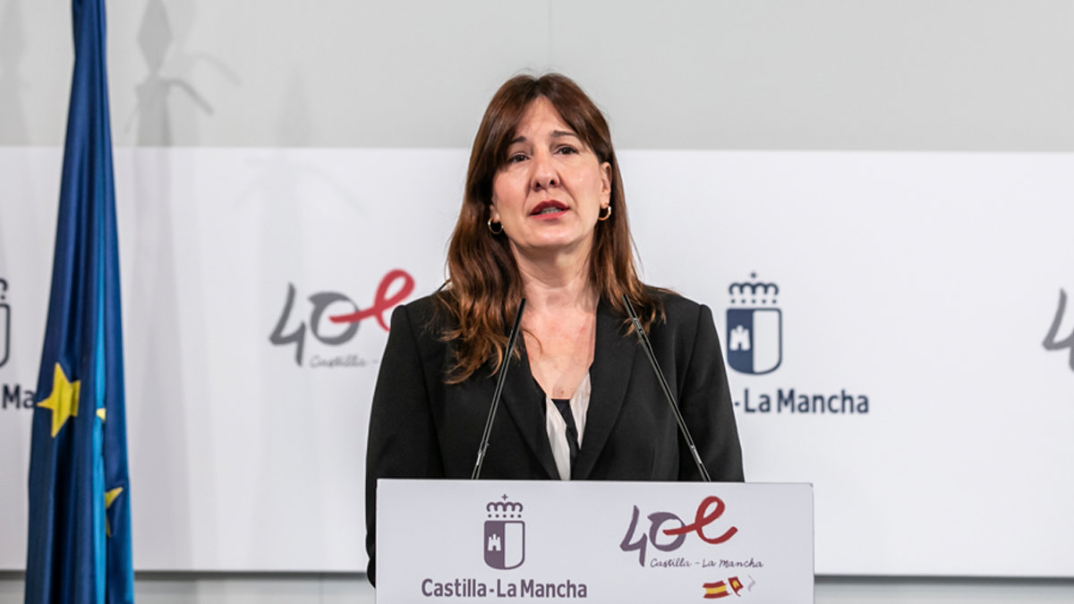 La portavoz del Gobierno regional, Blanca Fernández, durante la rueda de prensa de este miércoles. — E. HERNÁNDEZ