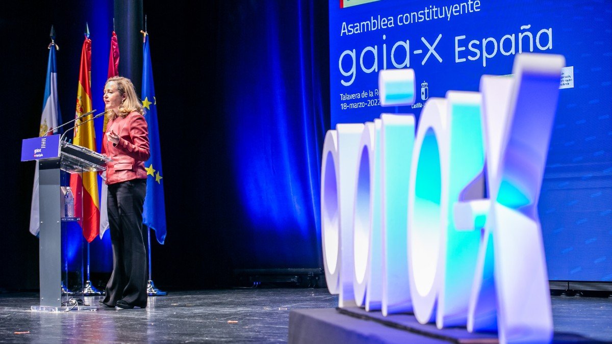 La vicepresidenta primera y ministra de Asuntos Económicos y Transformación Digital, Nadia Calviño, ha asistido a la asamblea constituyente de Gaia-X España. | JCCM