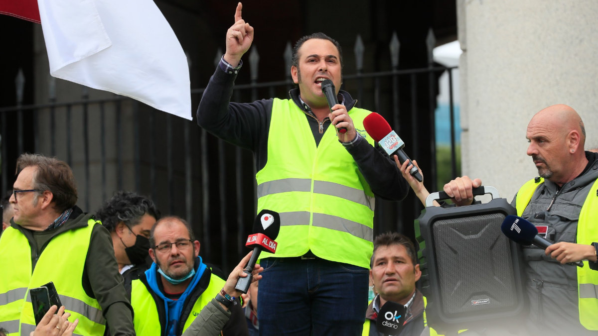 Manuel Hernández durante una de las manifestaciones del paro de camioneros.— RTVE