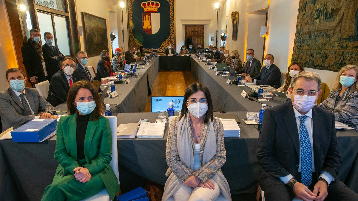 El Consejo Interterritorial de Salud, presidido por la ministra de Sanidad, Carolina Darias, se ha reunido este miércoles en el Palacio de Fuensalida de Toledo. - JCCM