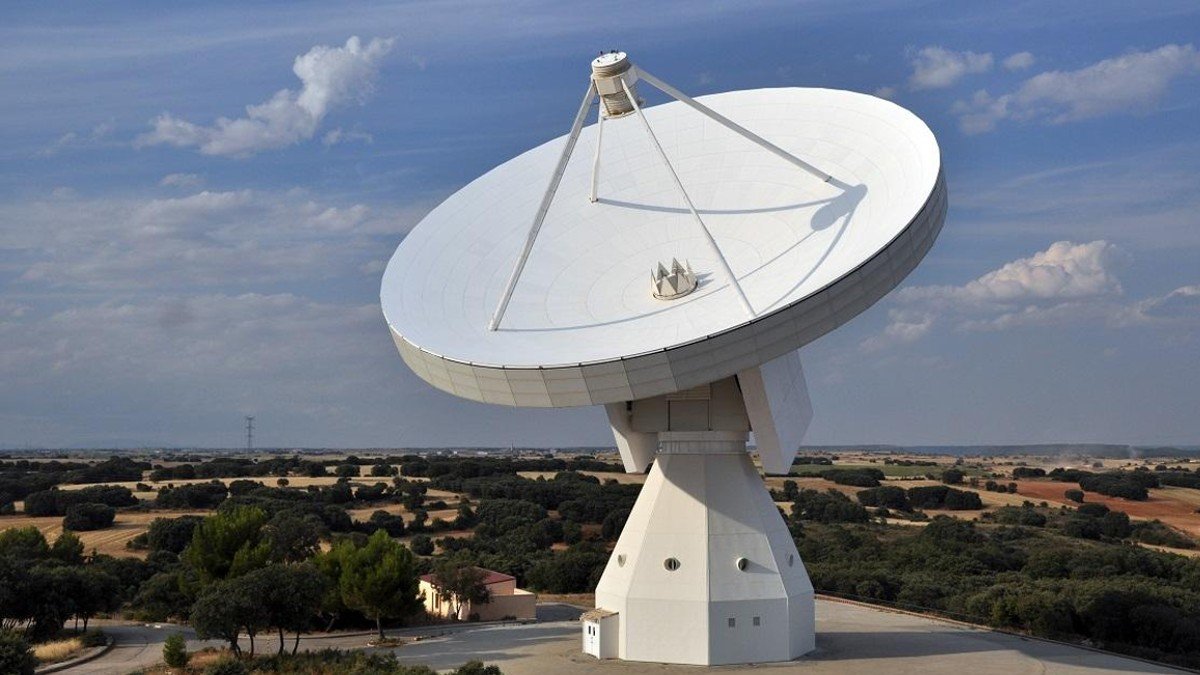 El radiotelescopio de Yebes tiene 40 metros de diámetro.