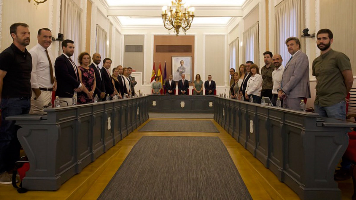 Imagen del Pleno del Consistorio guadalajareño celebrado este viernes, donde se ha mantenido la distinción a Juan Carlos de Borbón. - AYUNTAMIENTO DE GUADALAJARA