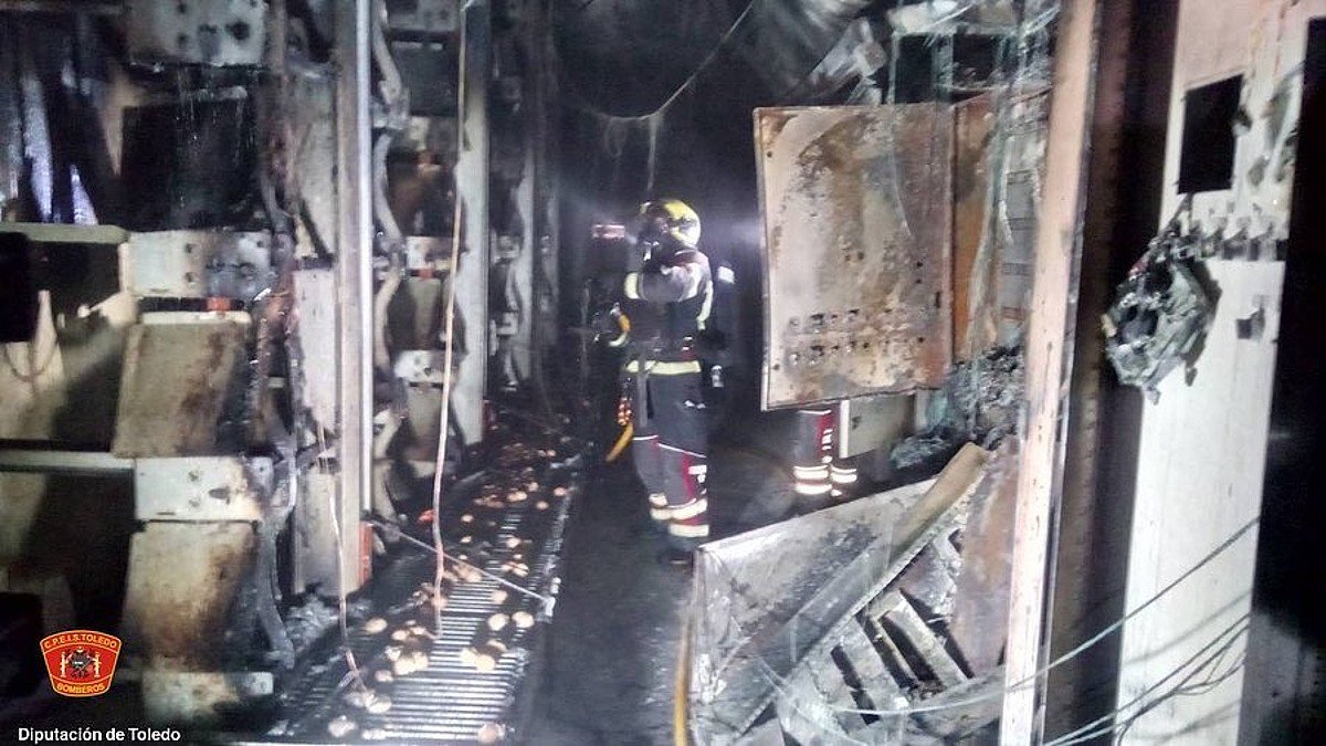 Cinco pasillos de producción se vieron afectados por las llamas. - CPEIS TOLEDO