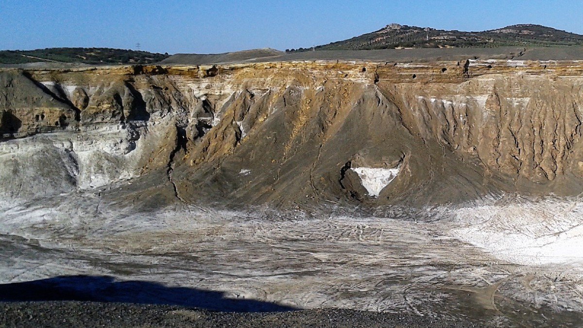 El proyecto contempla la recuperación de la biodiversidad natural de las minas de San Quintín.