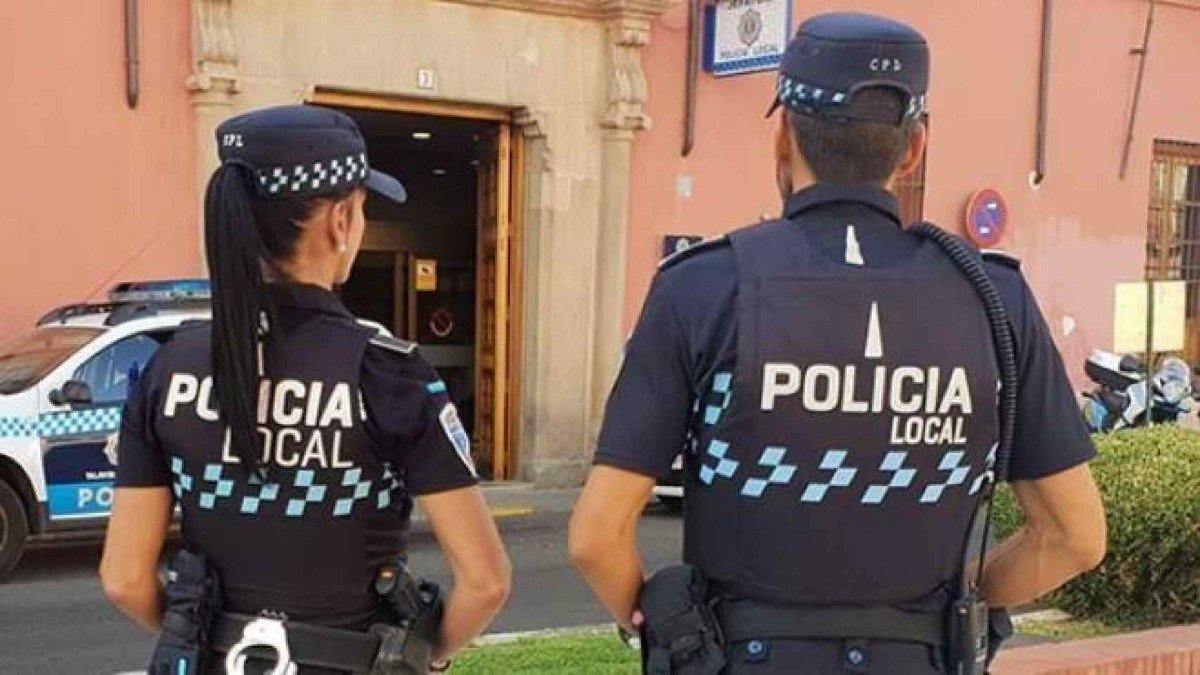 Actualmente hay 2.100 policías locales en Castilla-La Mancha. - ARCHIVO