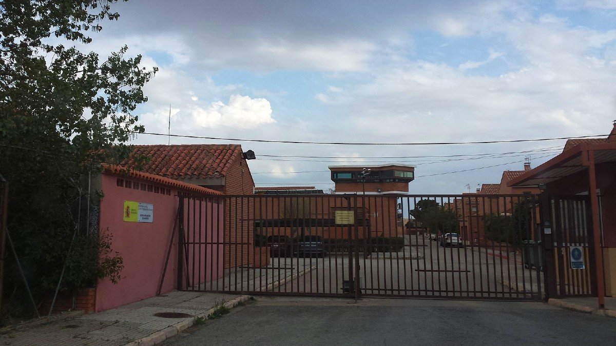 Centro penitenciario La Torrecica, en el que ejerce de capellán desde agosto el cura detenido.