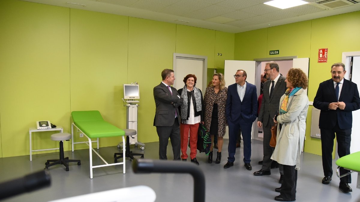 García-Page ha inaugurado el nuevo centro de salud de Cifuentes. - JCCM