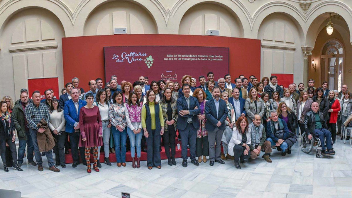 Presentación de la cuarta edición del programa 'La Cultura del Vino' impulsado por la Diputación de Ciudad Real.