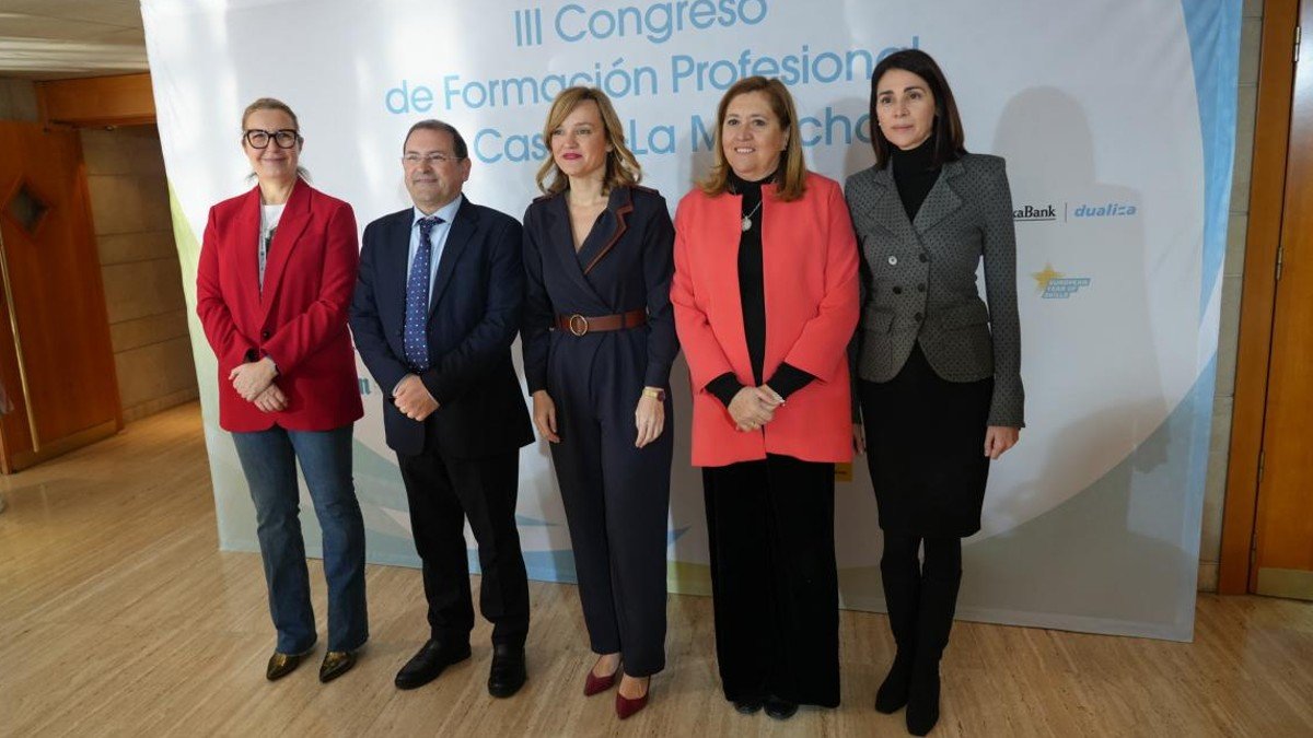 La ministra Pilar Alegría y la consejera Rosa Ana Rodríguez han participado en la inauguración del III Congreso de Formación Profesional. - jccm