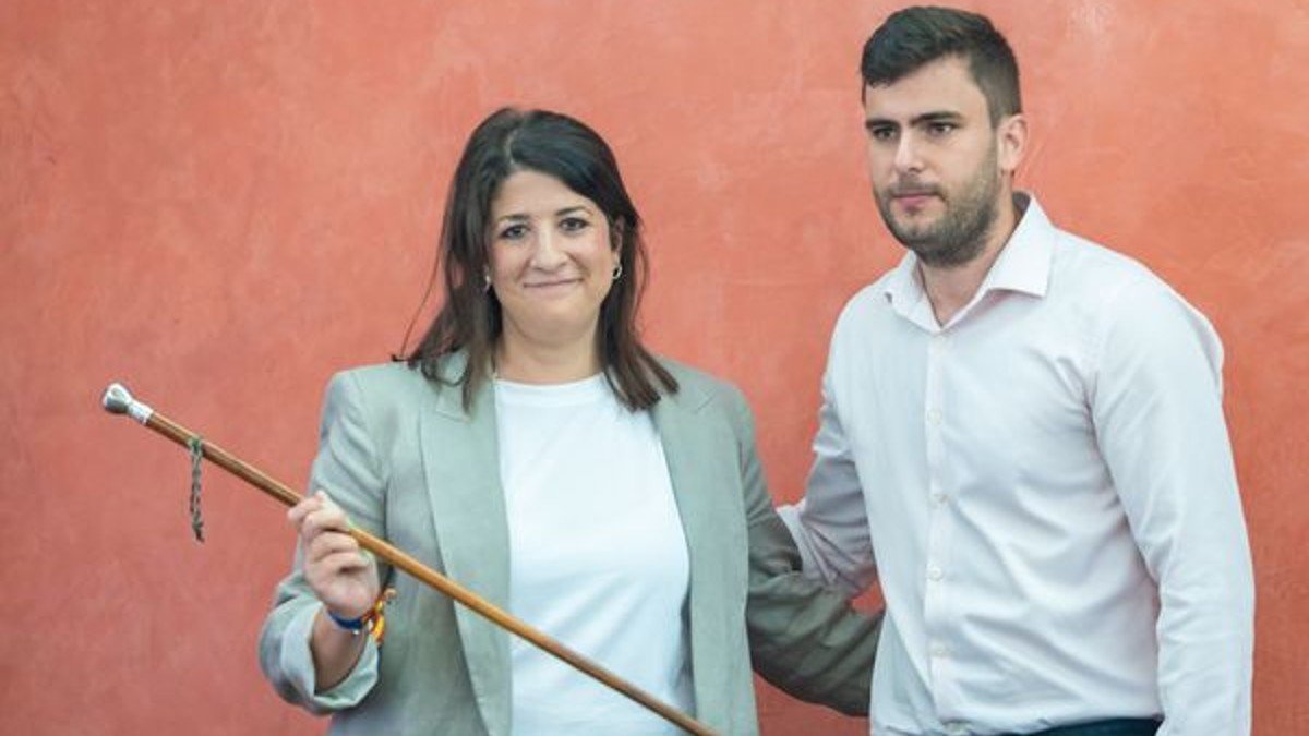 Maroto (PP) ya tiene el bastón de mando en La Guardia, gracias al apoyo de los ediles expulsados de Podemos. | EFE /A.VISDÓMINE