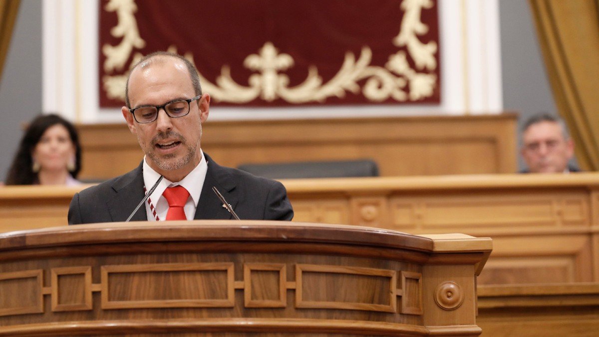 Bellido durante su intervención en la sesión constitutiva de la XI Legislatura de las Cortes de Castilla-La Mancha. - C. TOLDOS