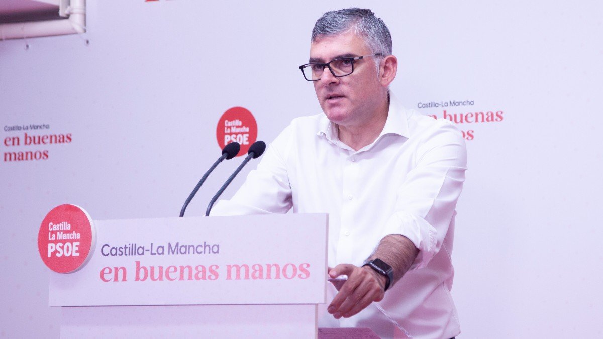 Ángel Tomás Godoy, presidente del grupo parlamentario socialista en las Cortes. 