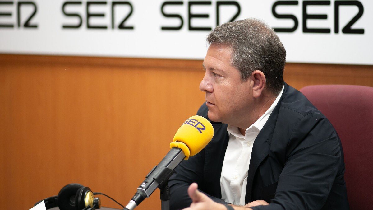 García-Page durante la entrevista en la cadena SER. - P. LÓPEZ
