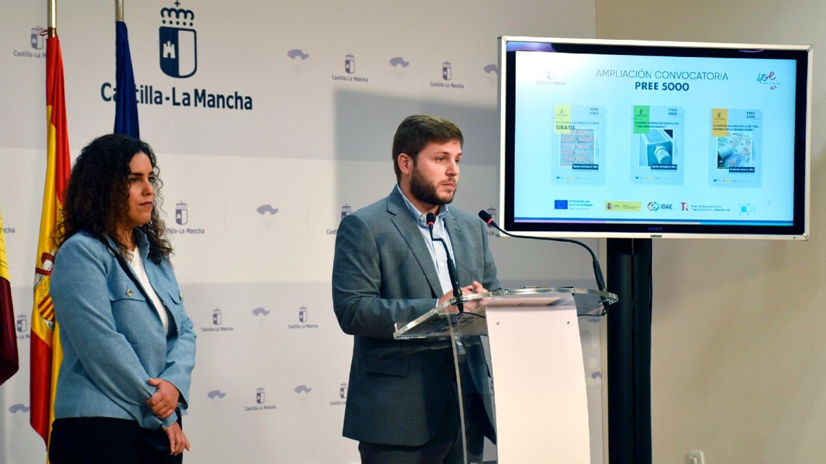 Hernando ha presentado el nuevo portal web de Vivienda de Castilla-La Mancha. - JCCM