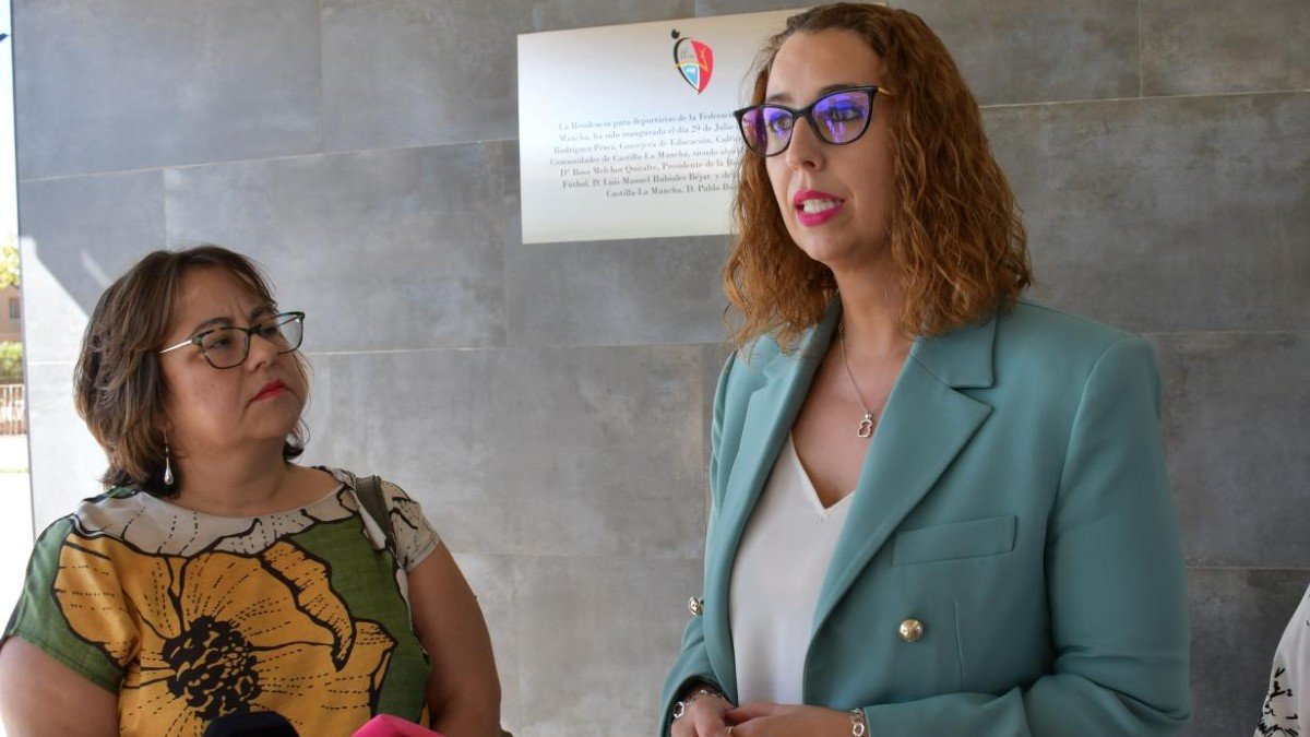 La consejera de Igualdad, Sara Simón, ha condenado el crimen machista ocurrido en Val de Santo Domingo. - JCCM