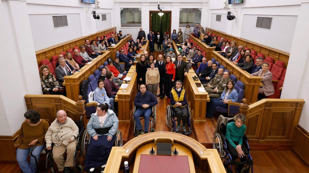El Parlamento autonómico ha acogido la celebración de un pleno social sobre discapacidad. | C. TOLDOS - CORTES CLM