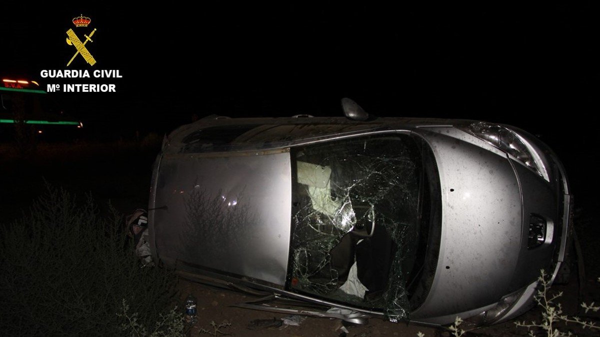 El accidente tenía lugar el 18 de julio en la carretera que une Argamasilla de Alba y Ruidera. - GUARDIA CIVIL