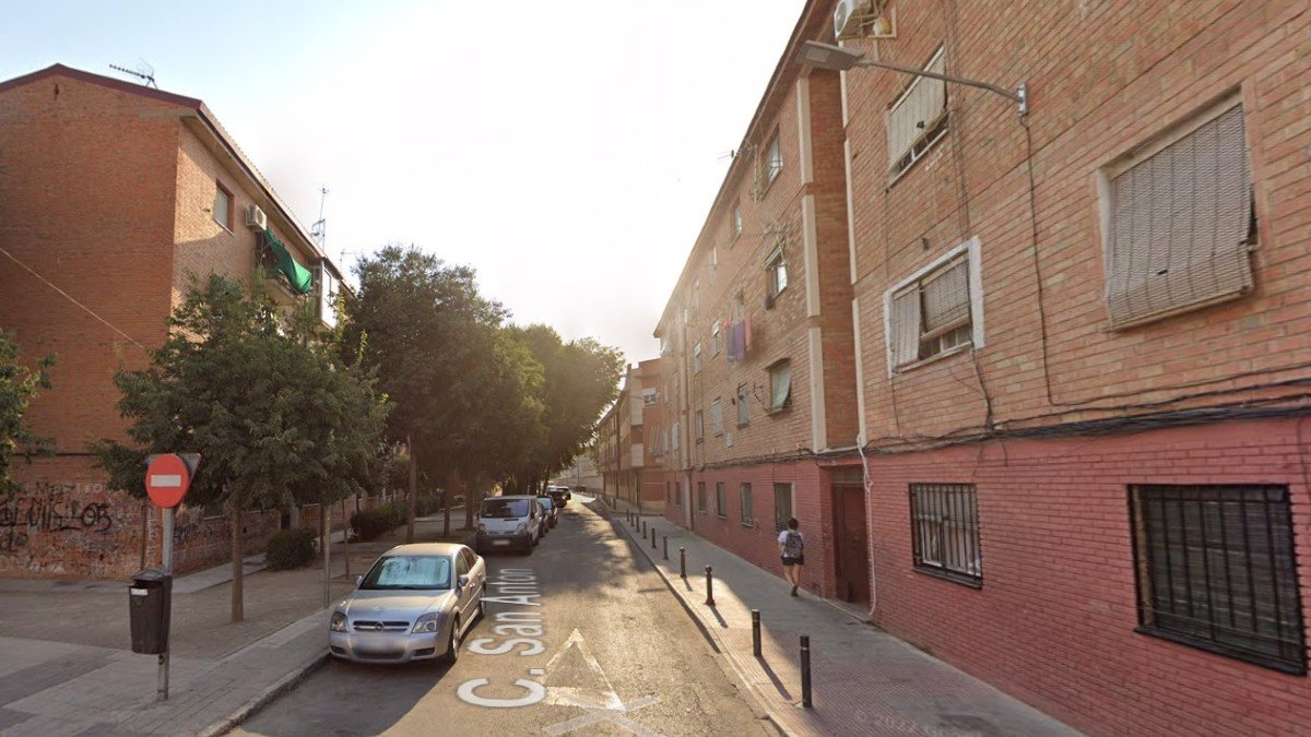 La pelea multitudinaria tenía lugar en un bloque de viviendas de la calle San Antón de Ciudad Real. - GOOGLE MAPS