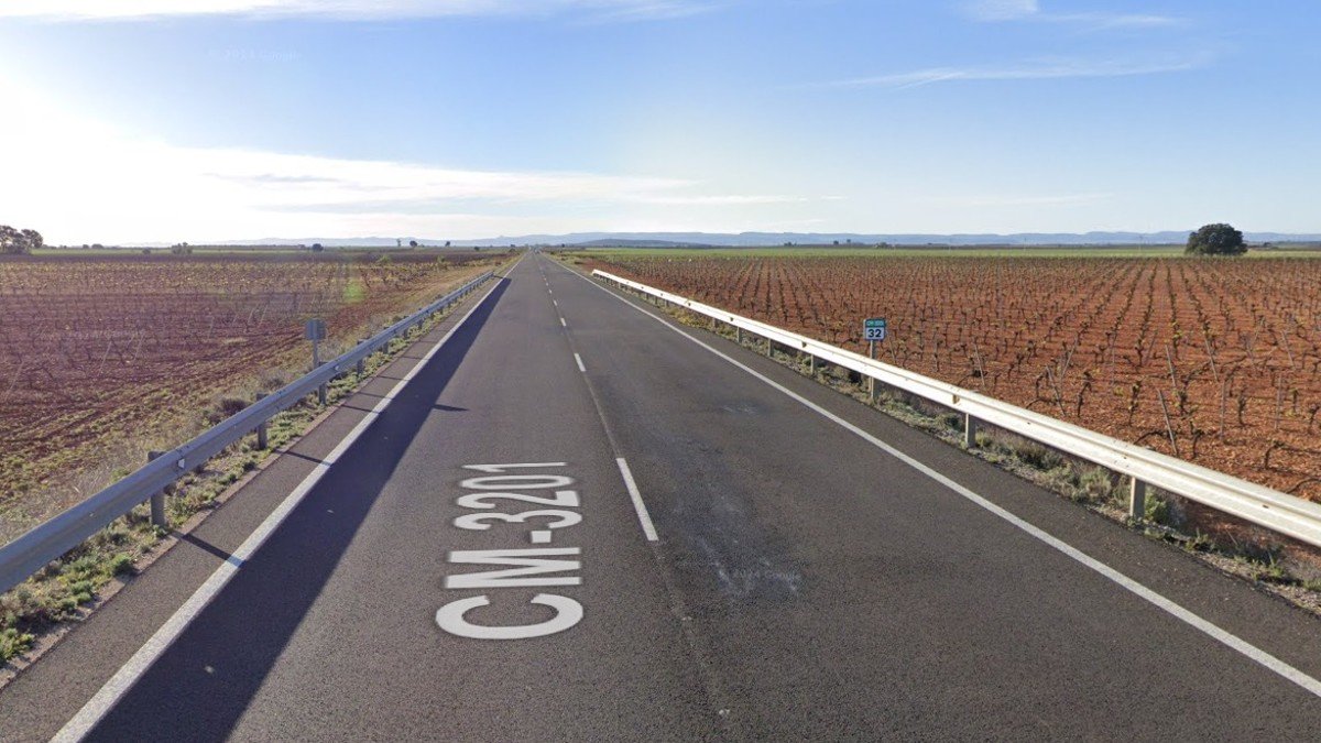 El accidente ha tenido lugar en el kilómetro 32 de la CM-3201 en Casas Ibáñez. - GOOGLE MAPS